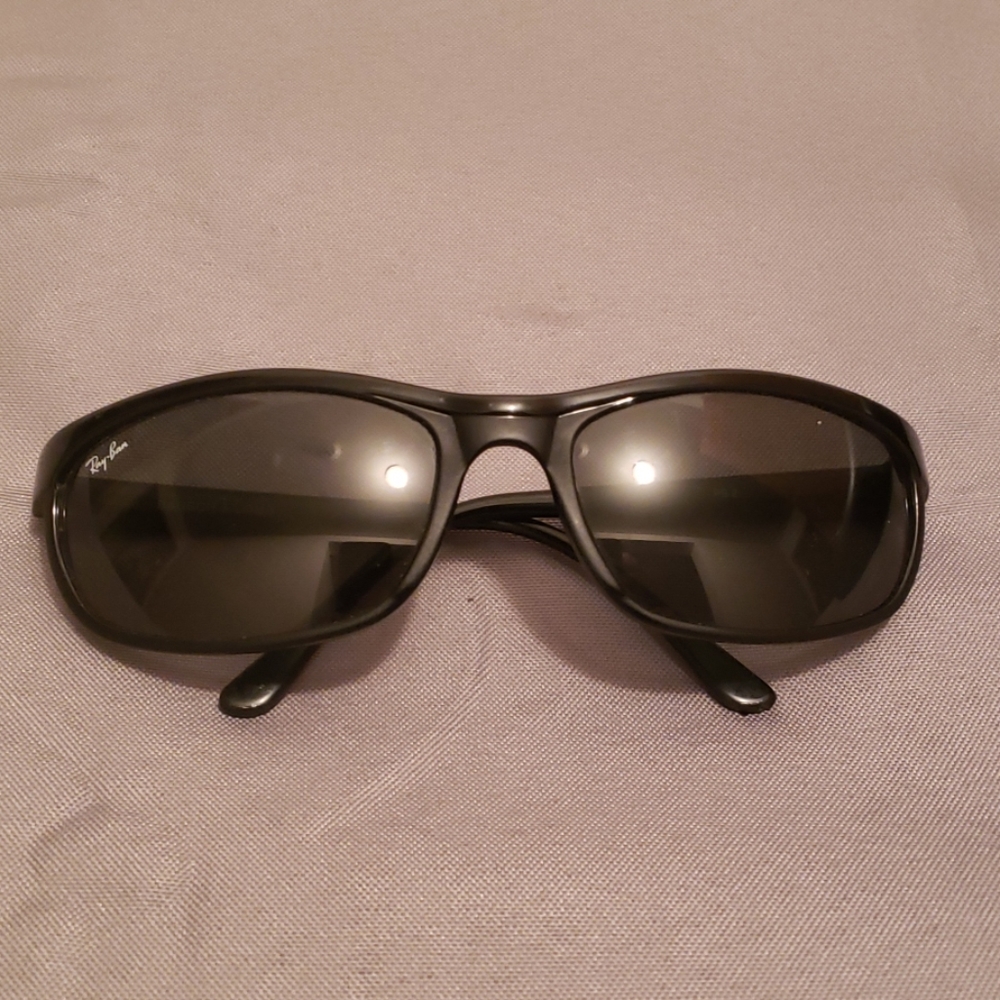 RAY-BAN Black Sunglasses